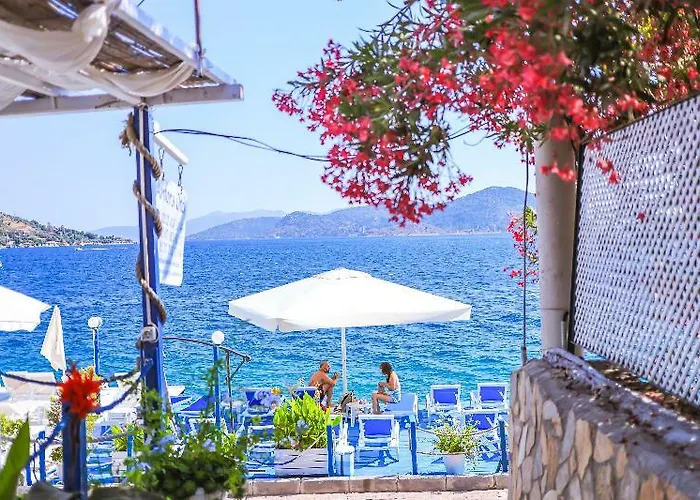 博兹布伦安芙拉酒店 3*