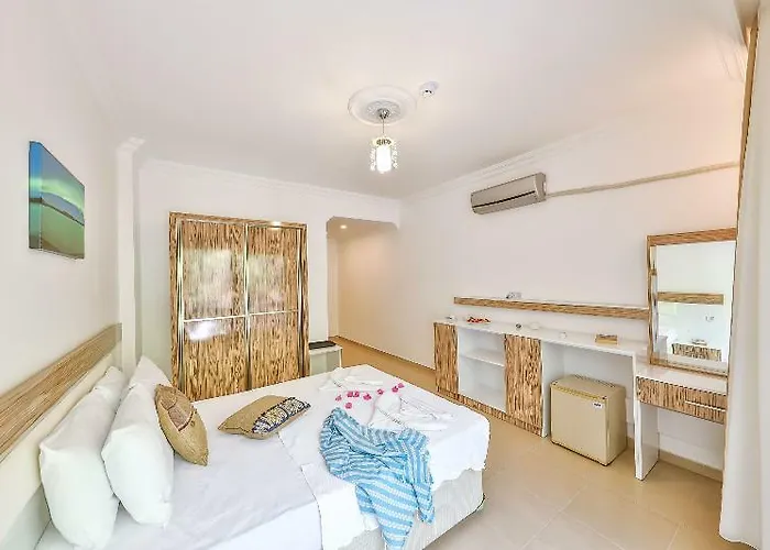 博兹布伦安芙拉酒店 3* 博兹布伦