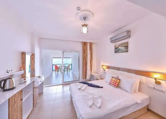 博兹布伦安芙拉酒店 3*